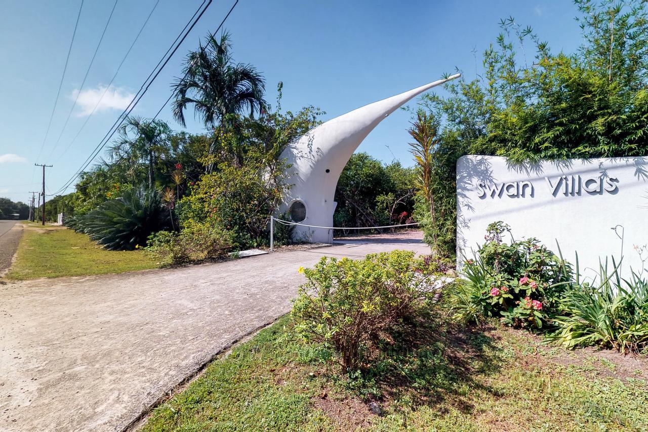 Swan Villas Майя-Бич Экстерьер фото